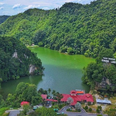 I Garden Hotel Ипох Екстериор снимка