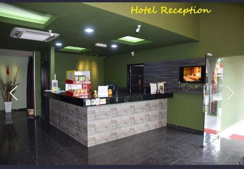 I Garden Hotel Ипох Екстериор снимка
