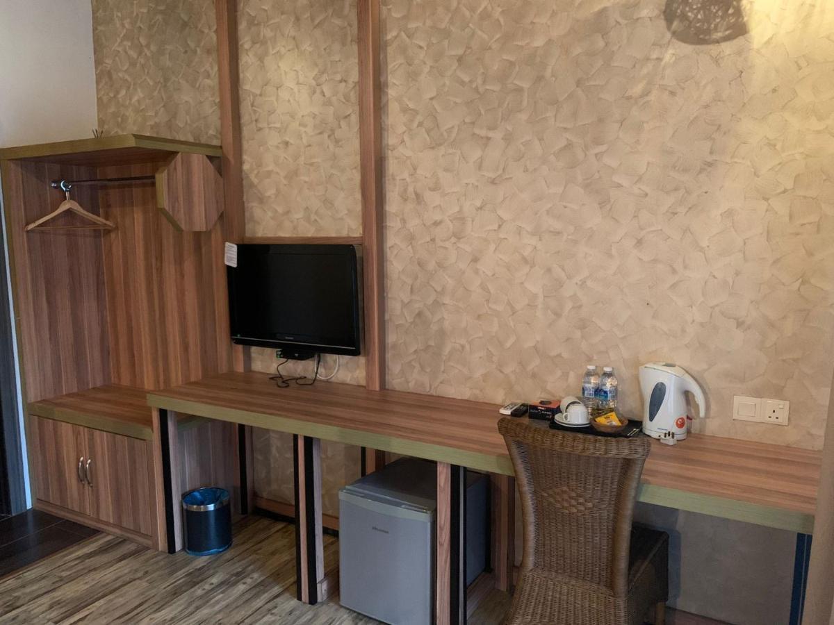 I Garden Hotel Ипох Екстериор снимка