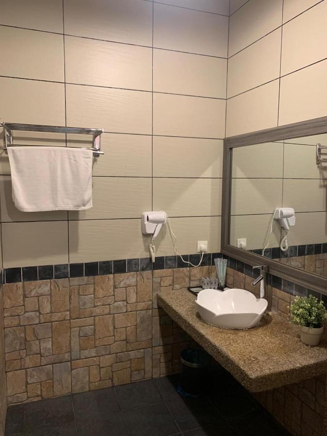 I Garden Hotel Ипох Екстериор снимка