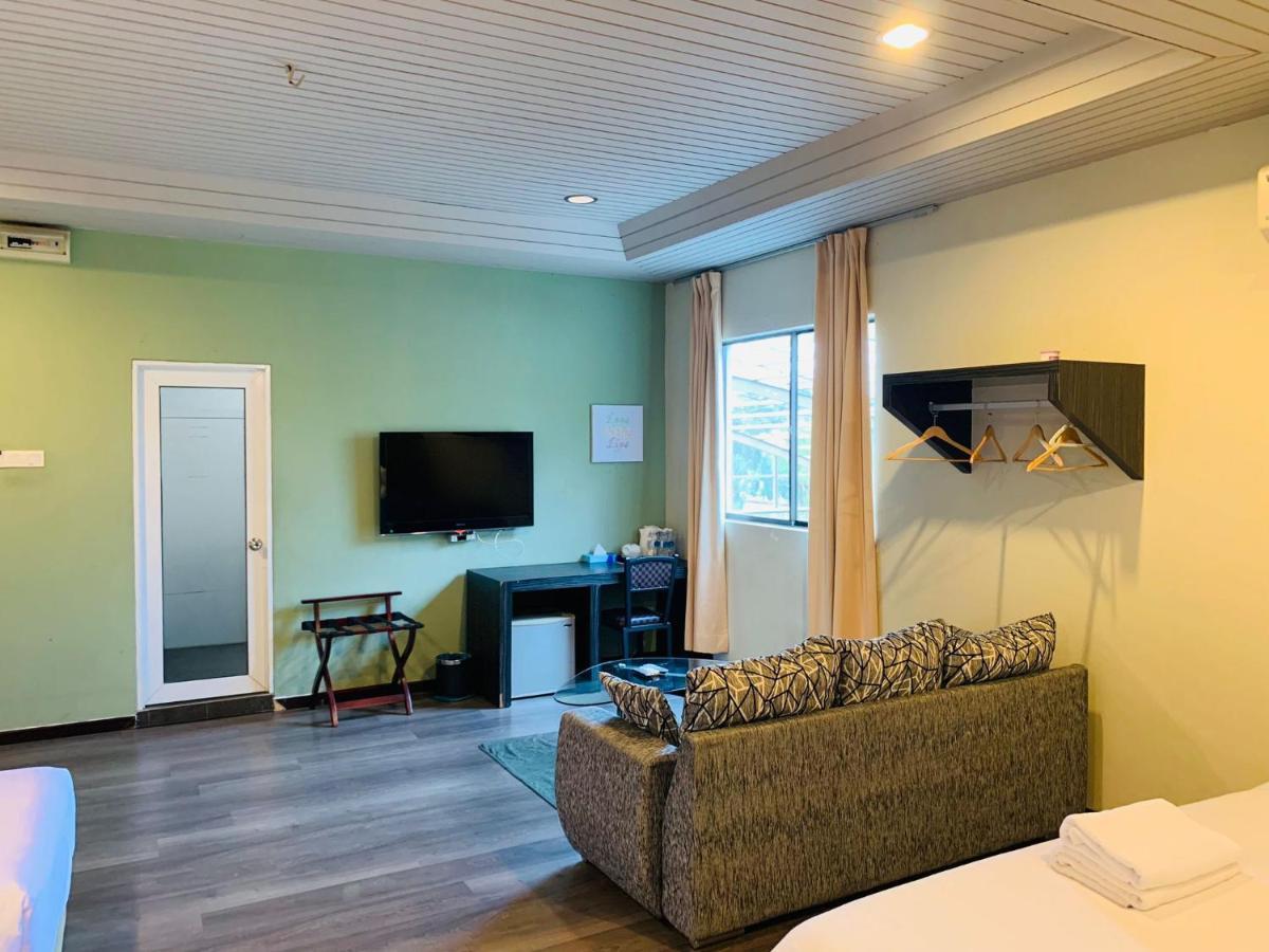 I Garden Hotel Ипох Екстериор снимка