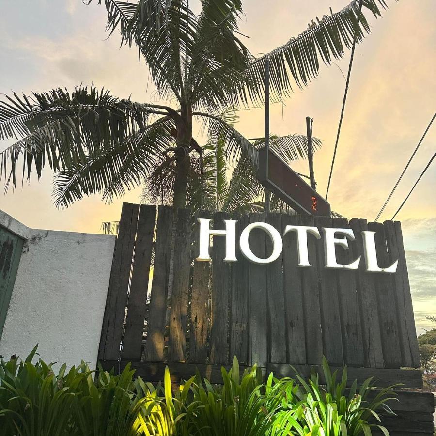 I Garden Hotel Ипох Екстериор снимка